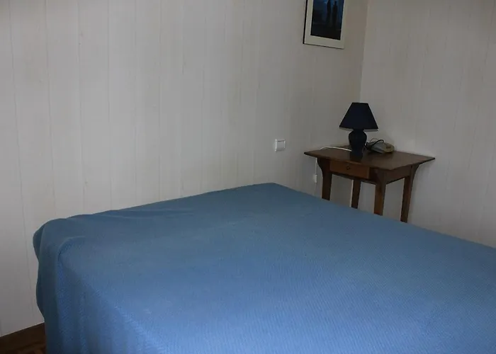 Maison De Aux Volets Bleus Hébergement de vacances Le Fenouiller