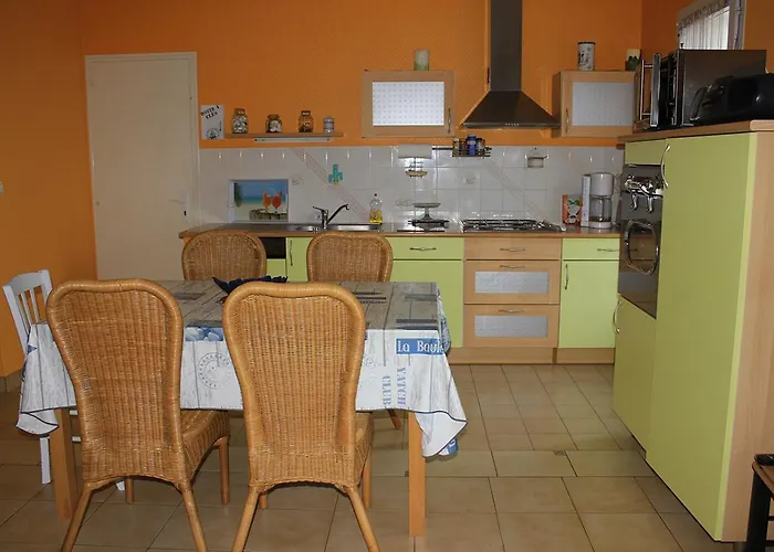 Hébergement de vacances Maison De Aux Volets Bleus *