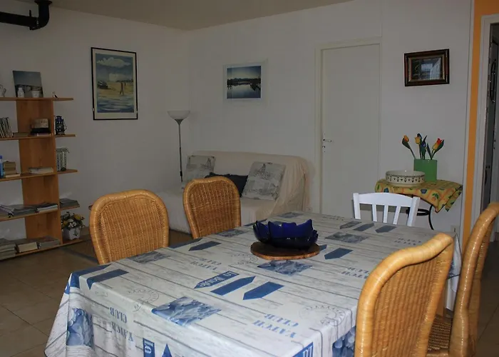 Hébergement de vacances Maison De Aux Volets Bleus *